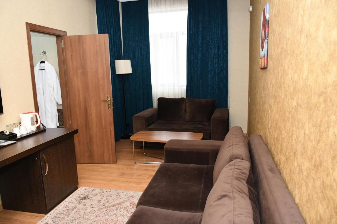 Square Baku Hotel Eksteriør bilde