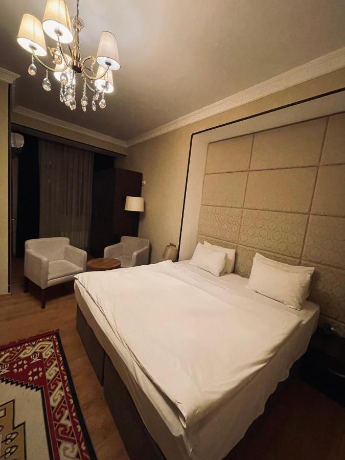 Square Baku Hotel Eksteriør bilde