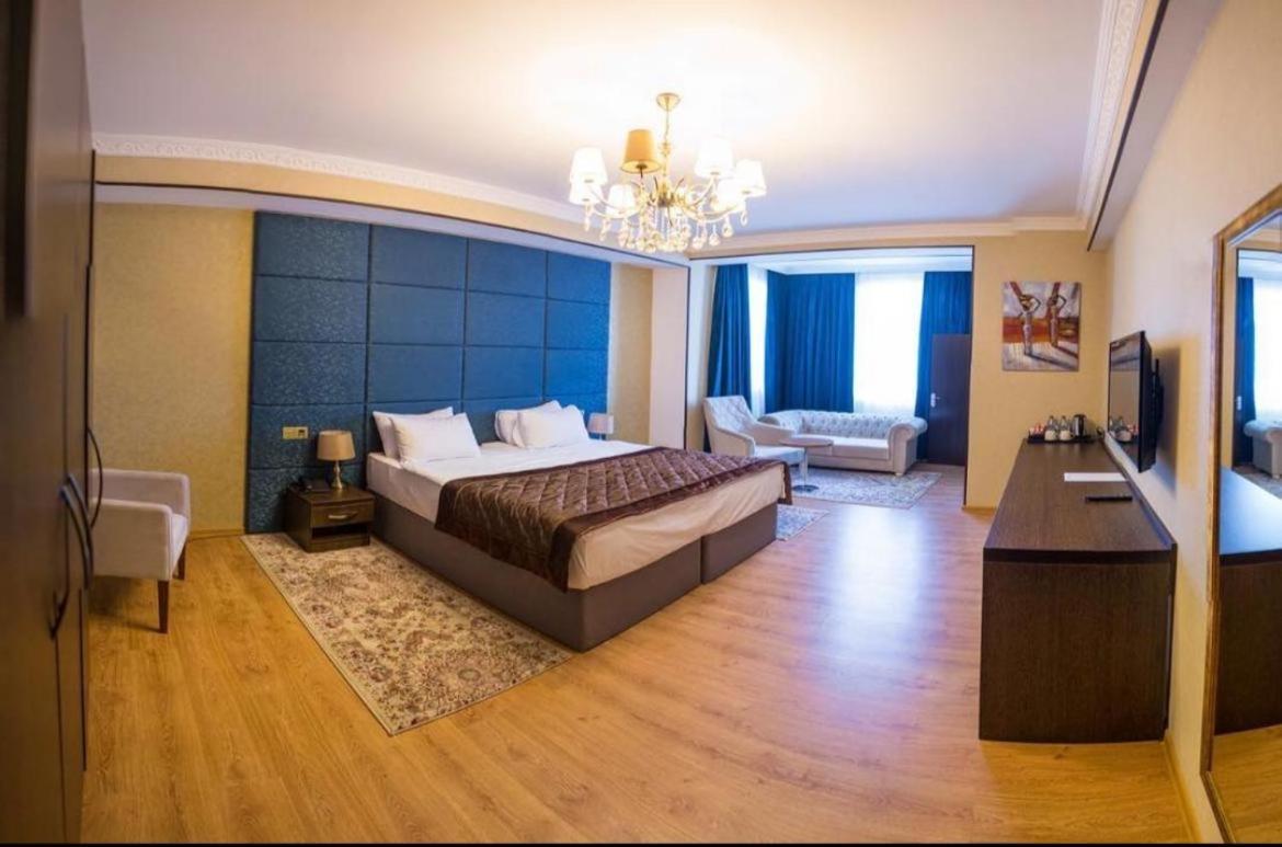 Square Baku Hotel Eksteriør bilde